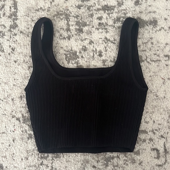 Aritzia Sculpt Knit Square Neck Crop - Picture 3 of 3